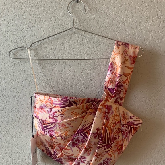 Amur Madame Crop Top - Picture 6 of 16